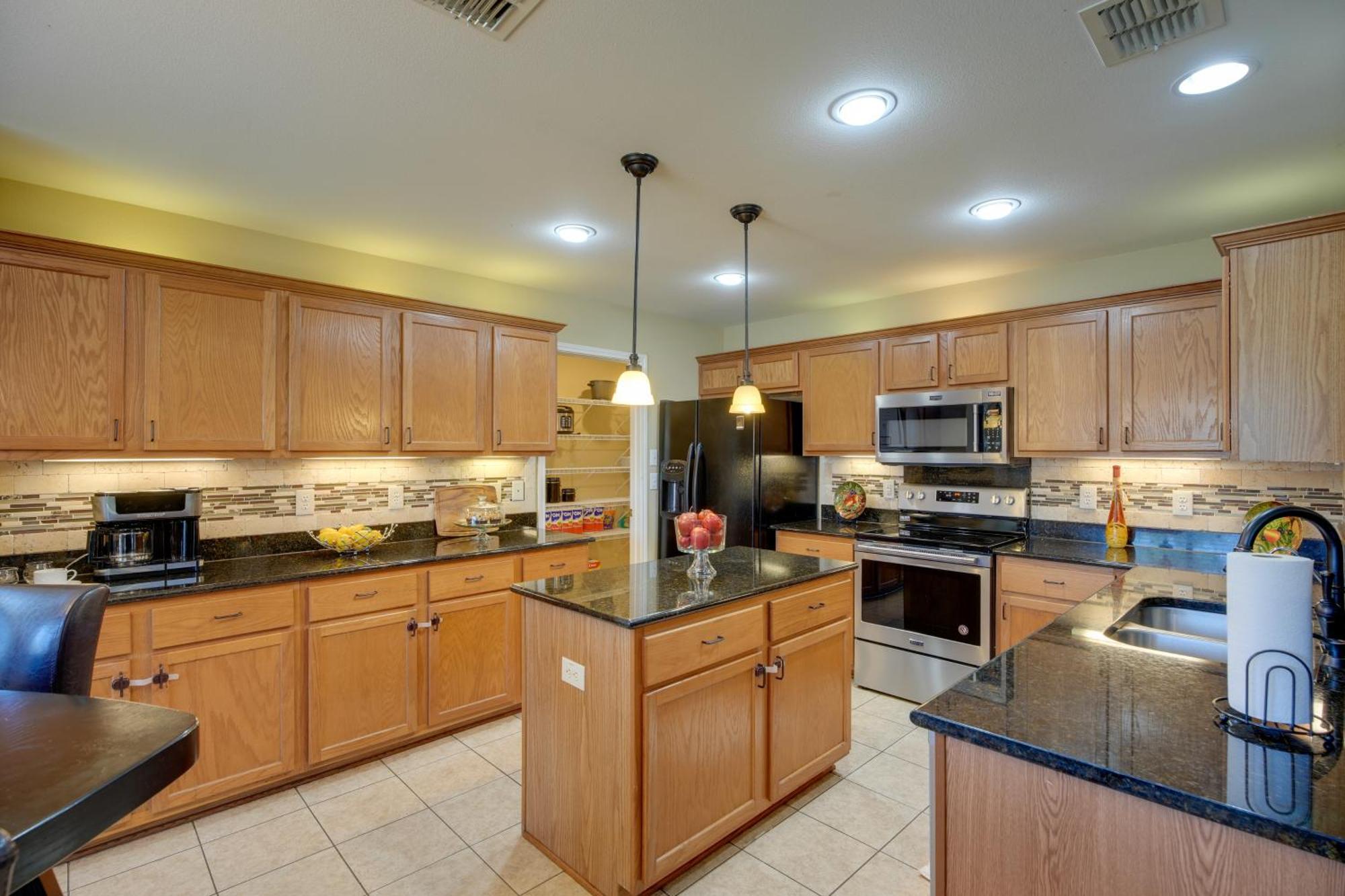 San Antonio Home With Pool Access Near Lackland Afb Bagian luar foto