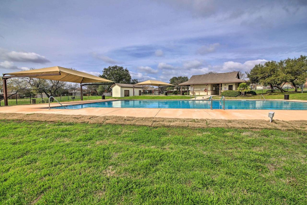 San Antonio Home With Pool Access Near Lackland Afb Bagian luar foto